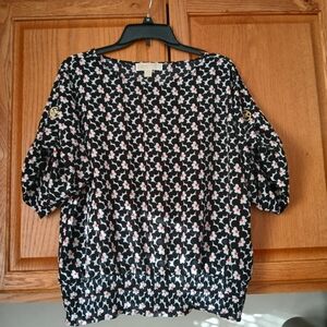 MICHAEL Kors. Stylish Blouse Size LG.